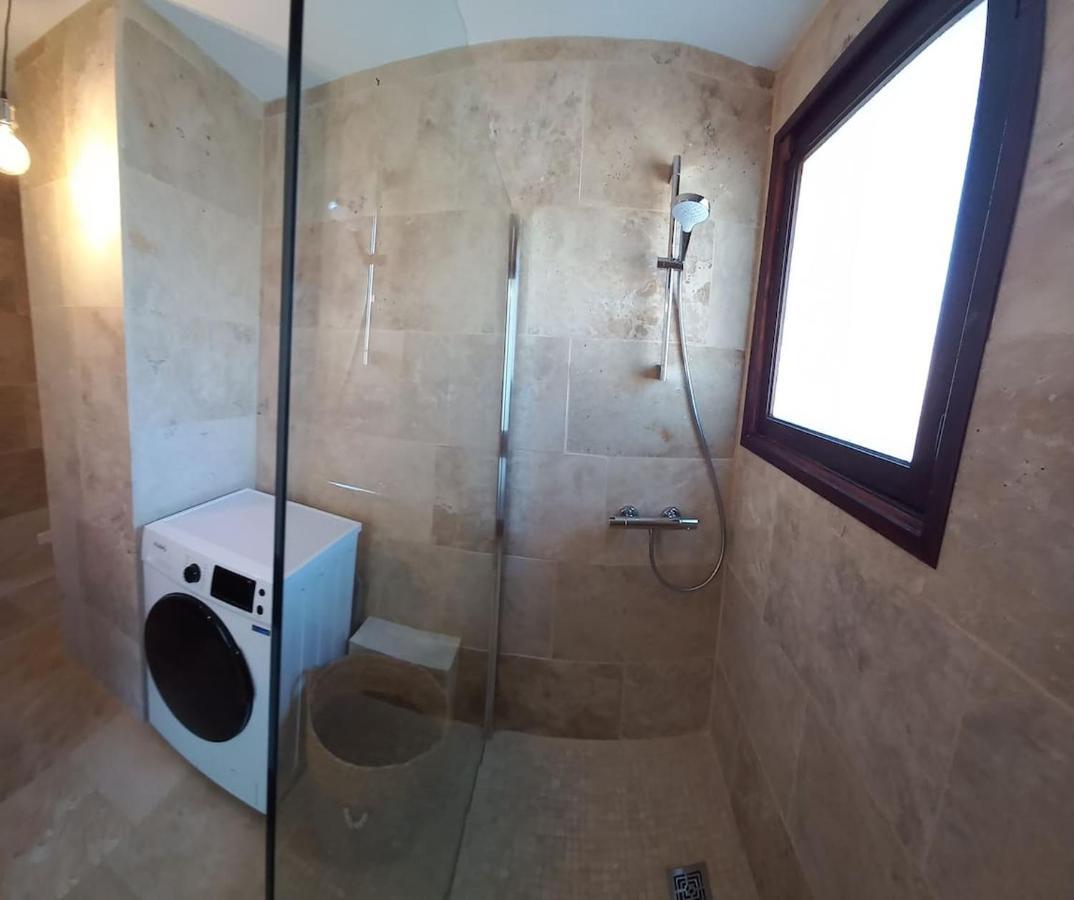 Loft Climatise "La Pinede", 50 M2, Tres Calme, 5 Mn A Pied Des Plages, Lit King Size Ла Сен-сюр-Мер Екстериор снимка