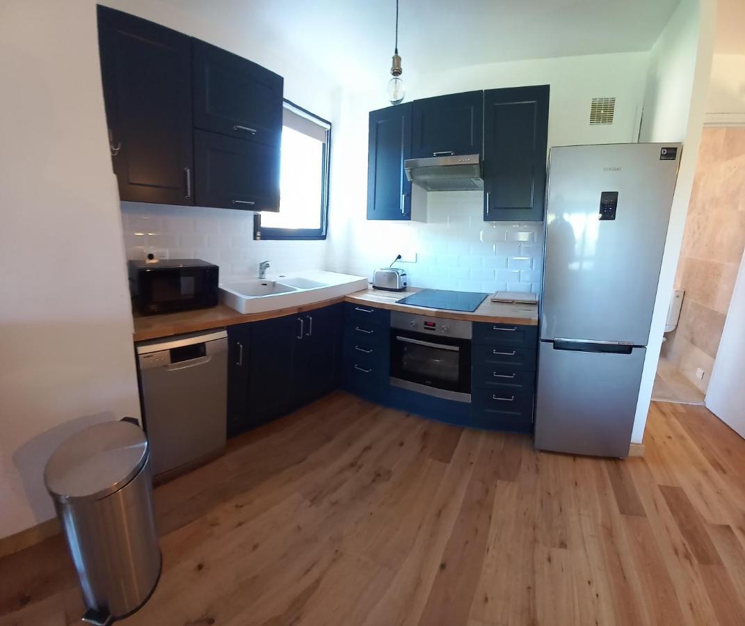 Loft Climatise "La Pinede", 50 M2, Tres Calme, 5 Mn A Pied Des Plages, Lit King Size Ла Сен-сюр-Мер Екстериор снимка
